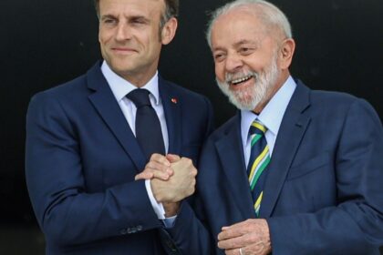 Lula pede que Macron “abra seu coração” para acordo com Mercosul